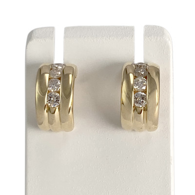 Demi créoles d'occasion or 750 jaune diamants