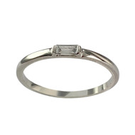 Second-hand gold ring 375 white diamond