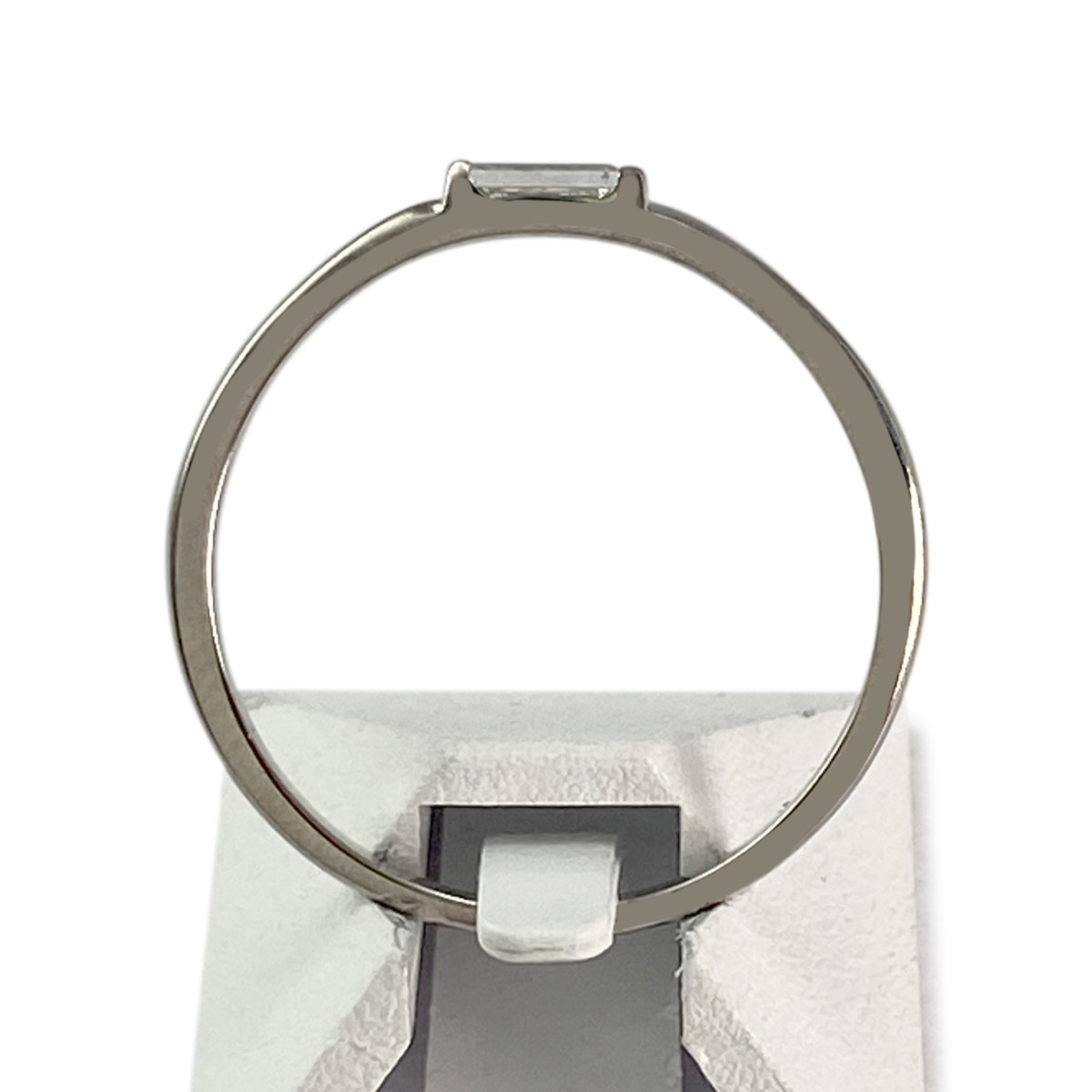 Second hand gold ring 375 white diamond - view 3