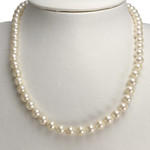 Collier d'occasion or 750 jaune perles de culture - vue 2