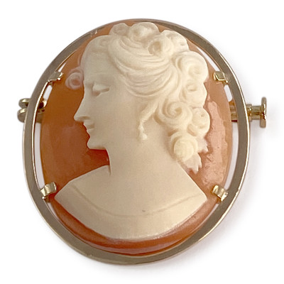 Broche d'occasion or 750 jaune camée coquille