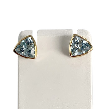 Boucles d'oreilles clous d'occasion or 750 jaune topaze bleues traitées
