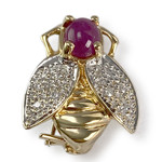 Broche d'occasion or 750 jaune mouche rubis diamant - vue 1