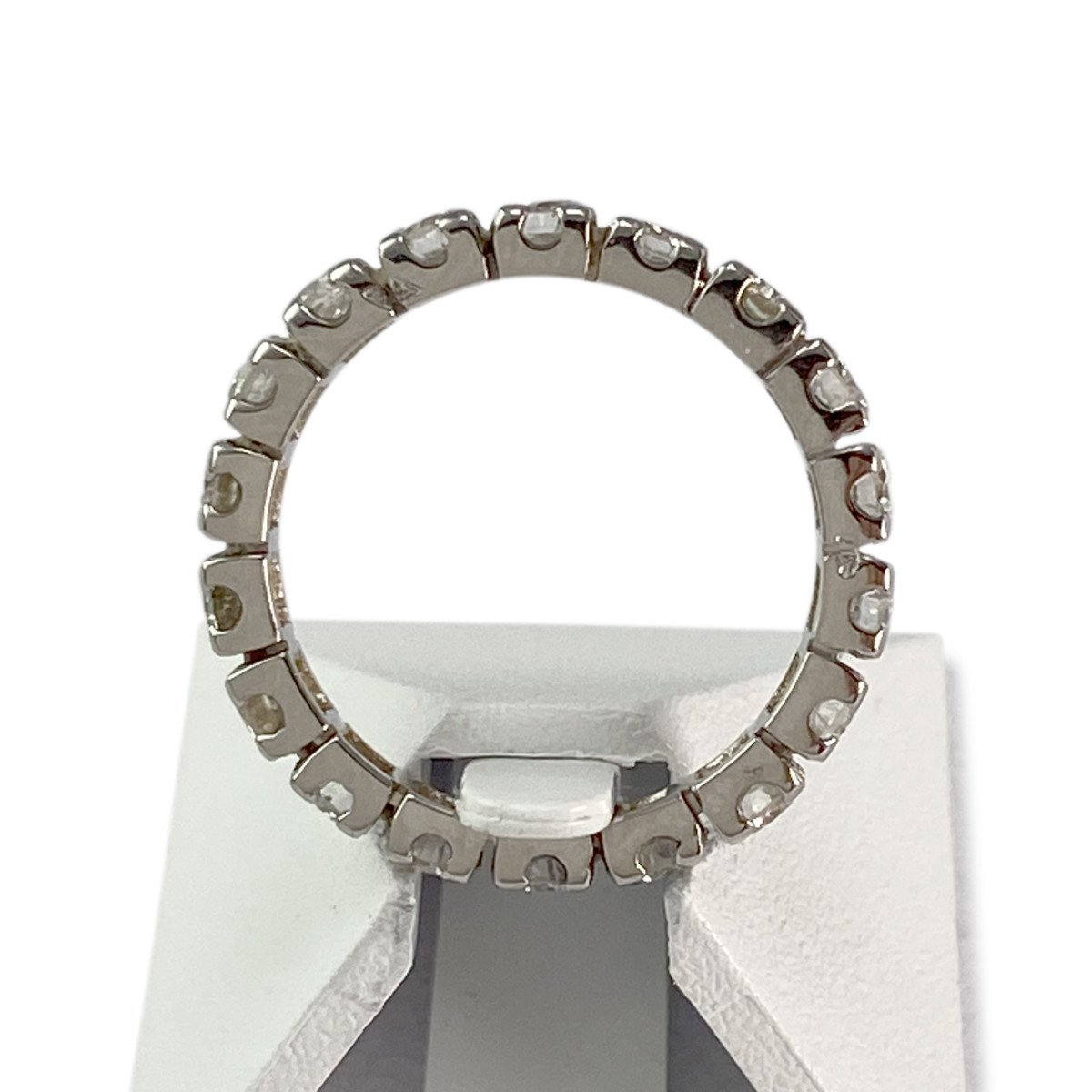 Tweedehands gouden ring 750 witte diamanten - bekijk 3.