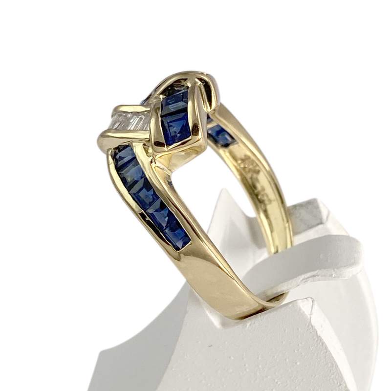 Bague d'occasion or 750 jaune diamants saphirs - vue 2