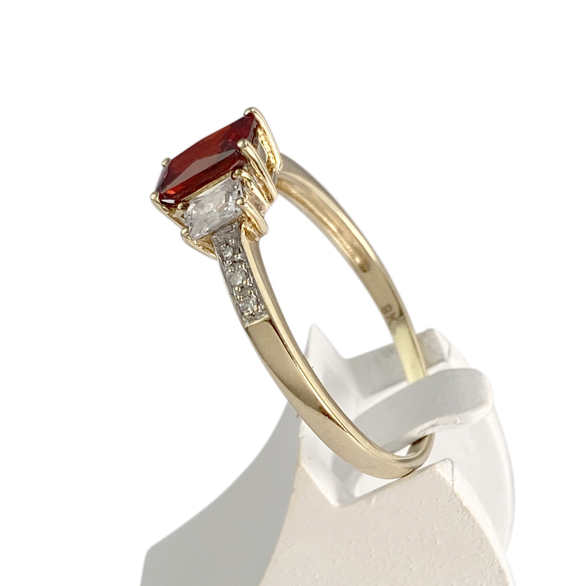 Bague d'occasion  or 2 tons 375 diamants zirconias - vue 2