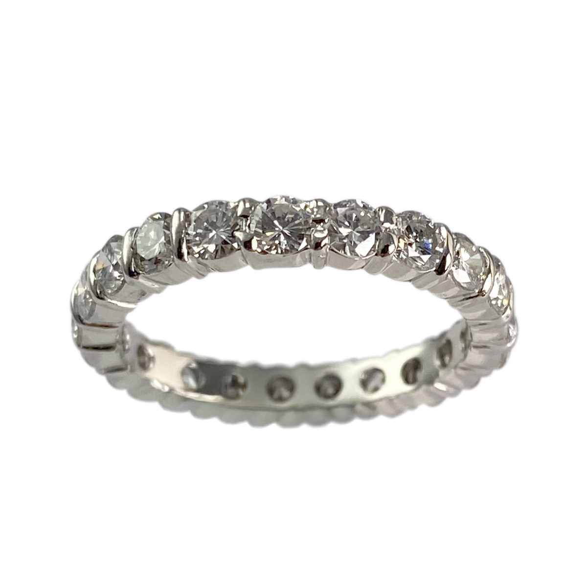 Tweedehands goud 750 witte diamanten ring