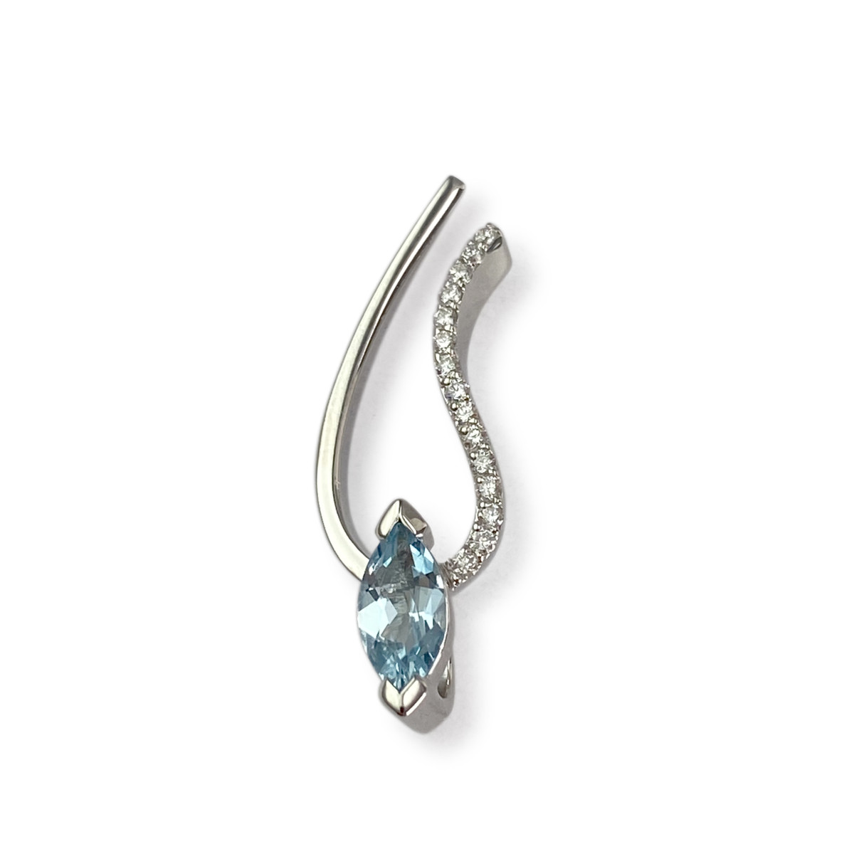 Pendentif d'occasion or 750 blanc topaze Sky blue diamants