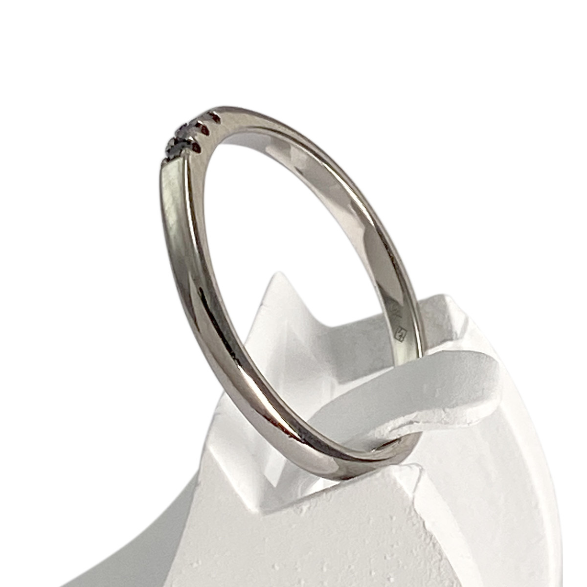 Pre-owned 375 white gold ring with treated black diamonds - view 2