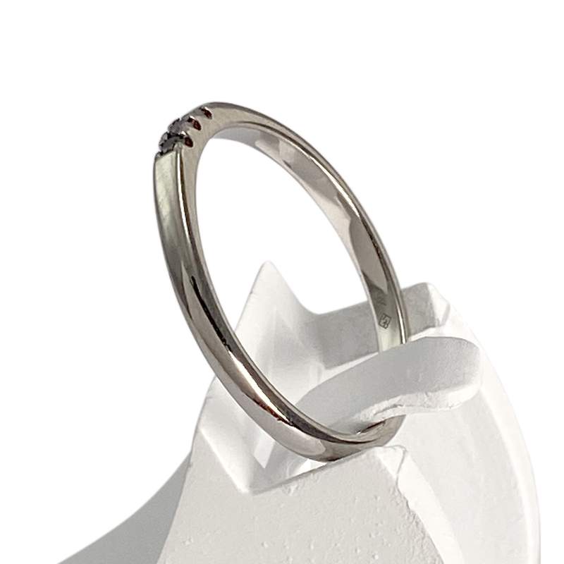 Bague d'occasion or 375 blanc diamants noirs traités - vue 2