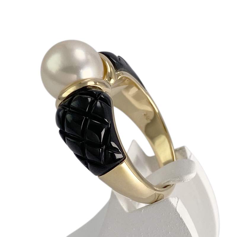 Bague d'occasion or 750 jaune perle de culture résine noire - vue 2