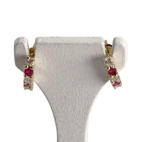 Boucles d'oreilles d'occasion or 750 jaunezirconias rubis