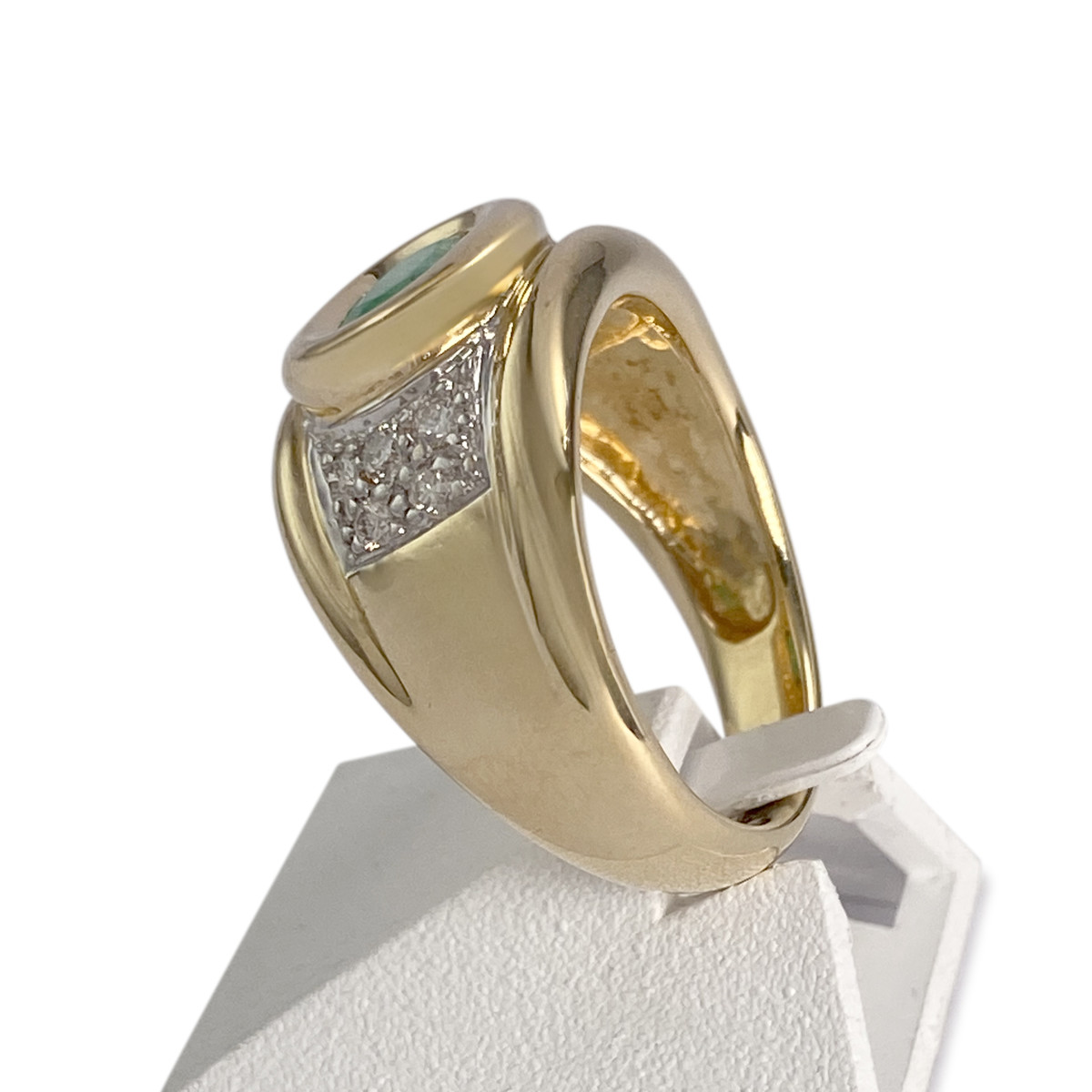 Bague d'occasion or 750 2 tons diamants émeraude - vue 2