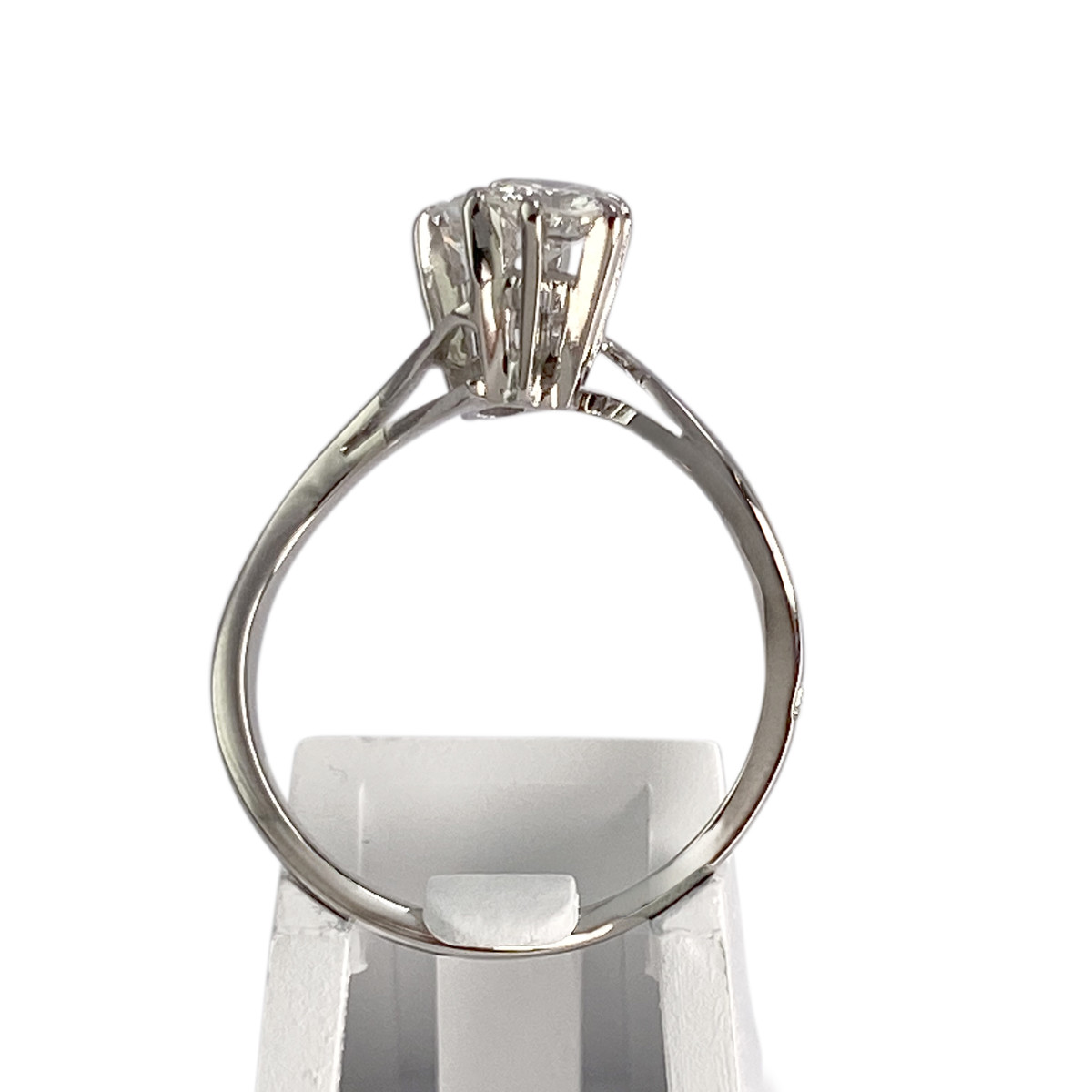 Tweedehands gouden ring 750 witte diamanten - bekijk 3.