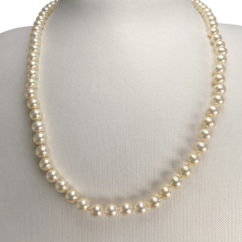 Collier d'occasion or 750 jaune perle de culture du japon