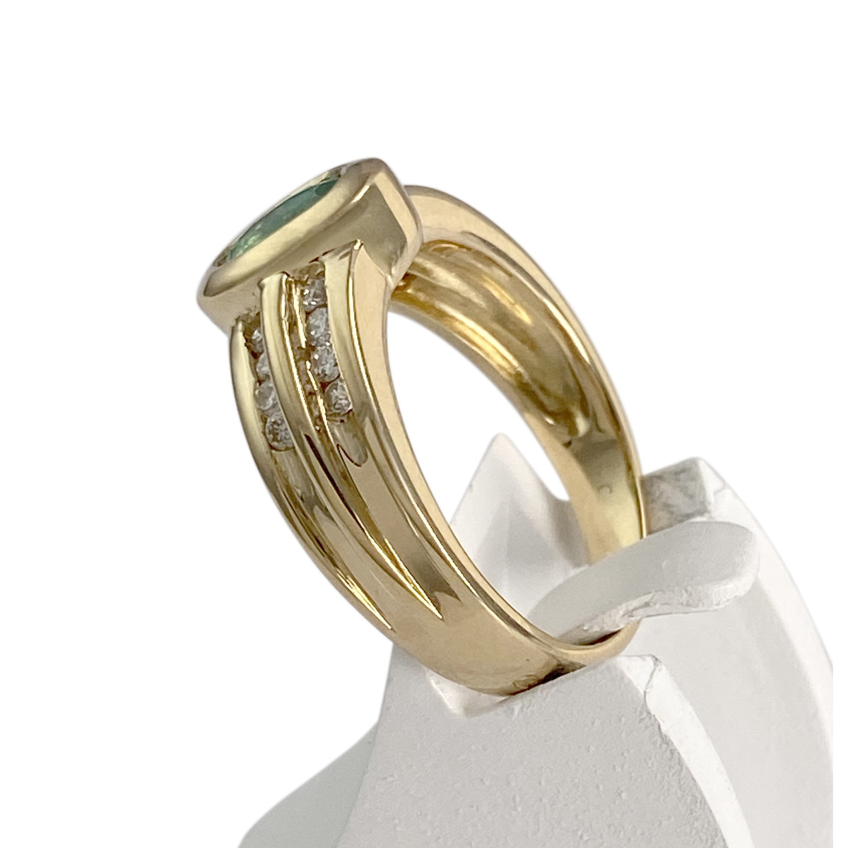 Bague d'occasion or 750 jaune diamants émeraude - vue 2