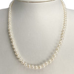 Collier d'occasion or 750 blanc perles de culture du japon - vue 2