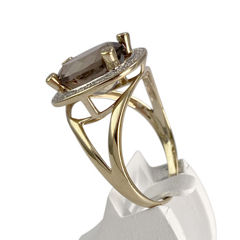 Pre-owned 375 gold two-tone ring with diamonds and smoky quartz