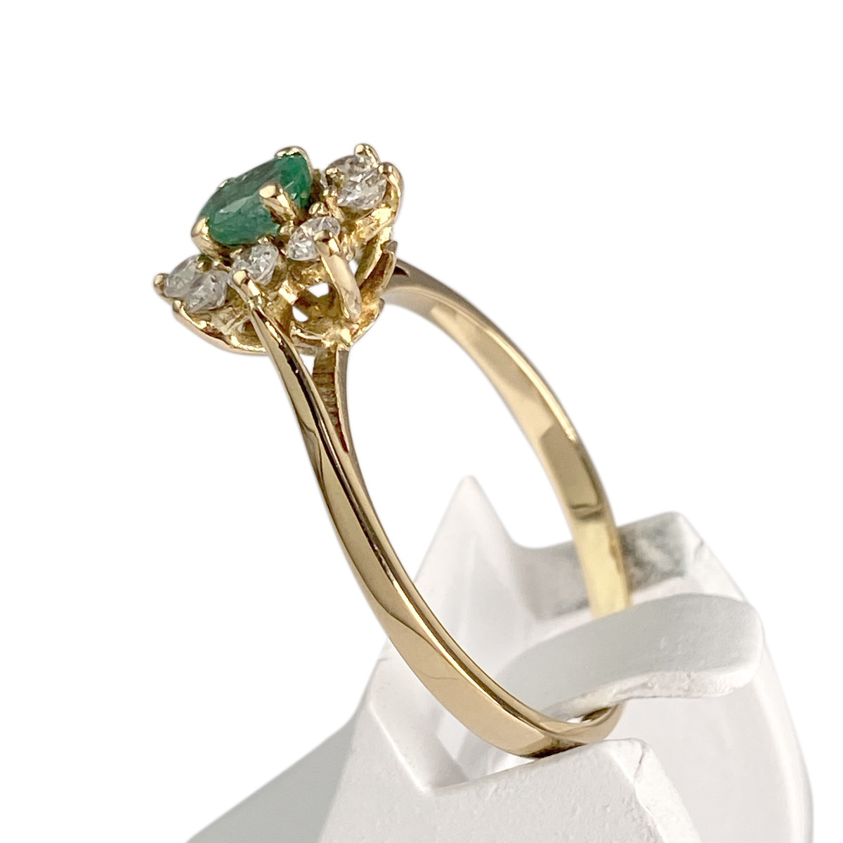 Bague d'occasion or 750 jaune émeraude et diamants - vue 2