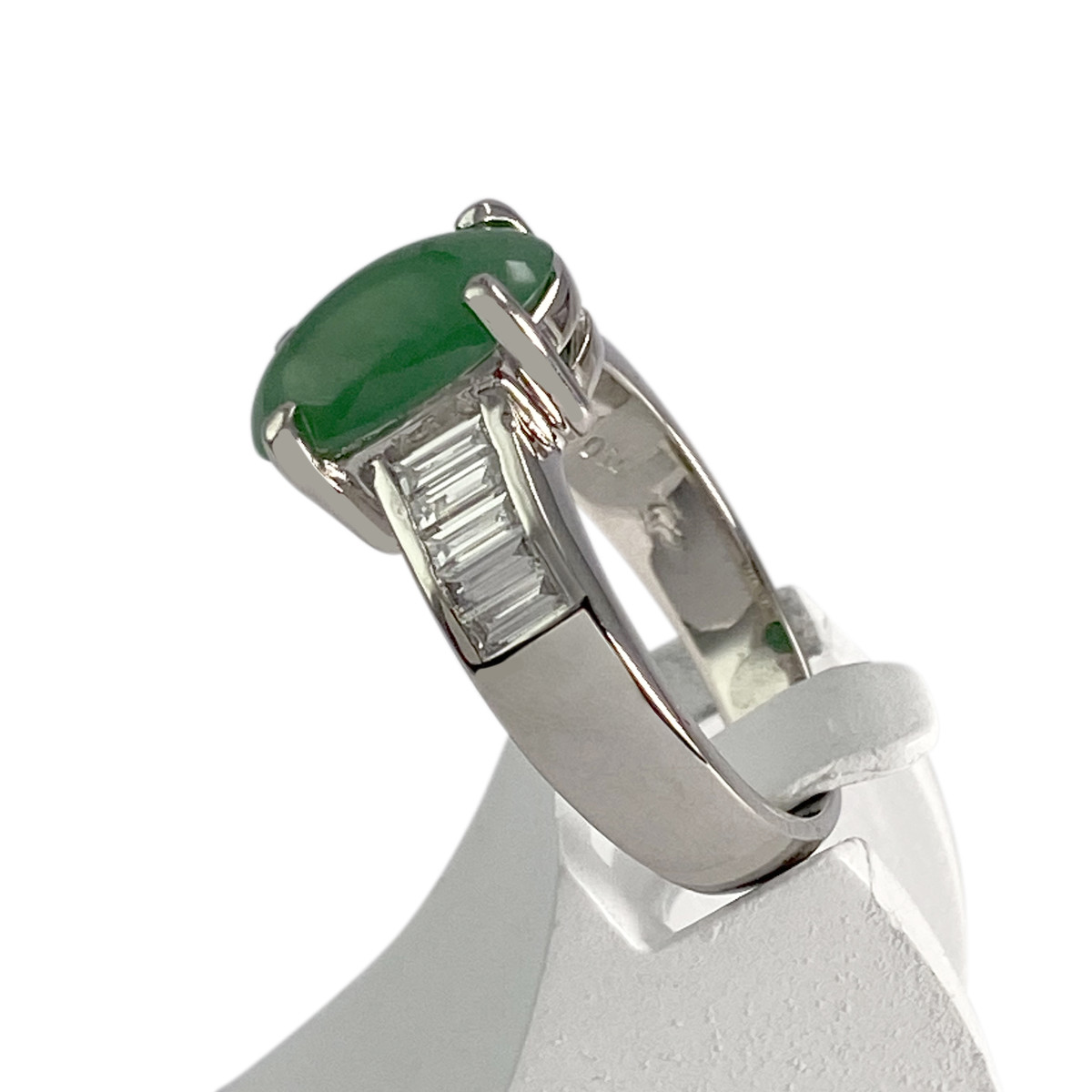 Bague d'occasion or 750 blanc jade et diamants - vue 2