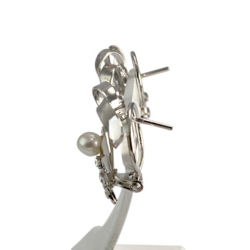 Tweedehands oorbellen van 750 witgoud met diamanten en gekweekte parels