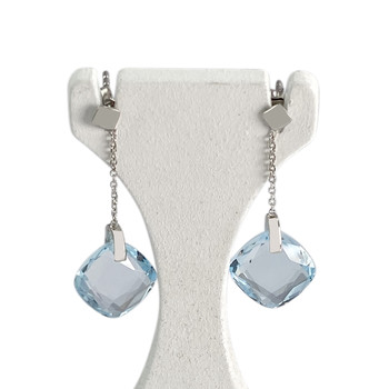 Boucles d'oreilles d'occasion or 750 blanc topazes bleues traitées
