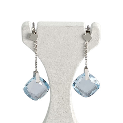 Boucles d'oreilles d'occasion or 750 blanc topazes bleues traitées - vue 1