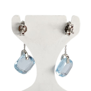 Boucles d'oreilles d'occasion or 750 blanc topazes bleues traitées