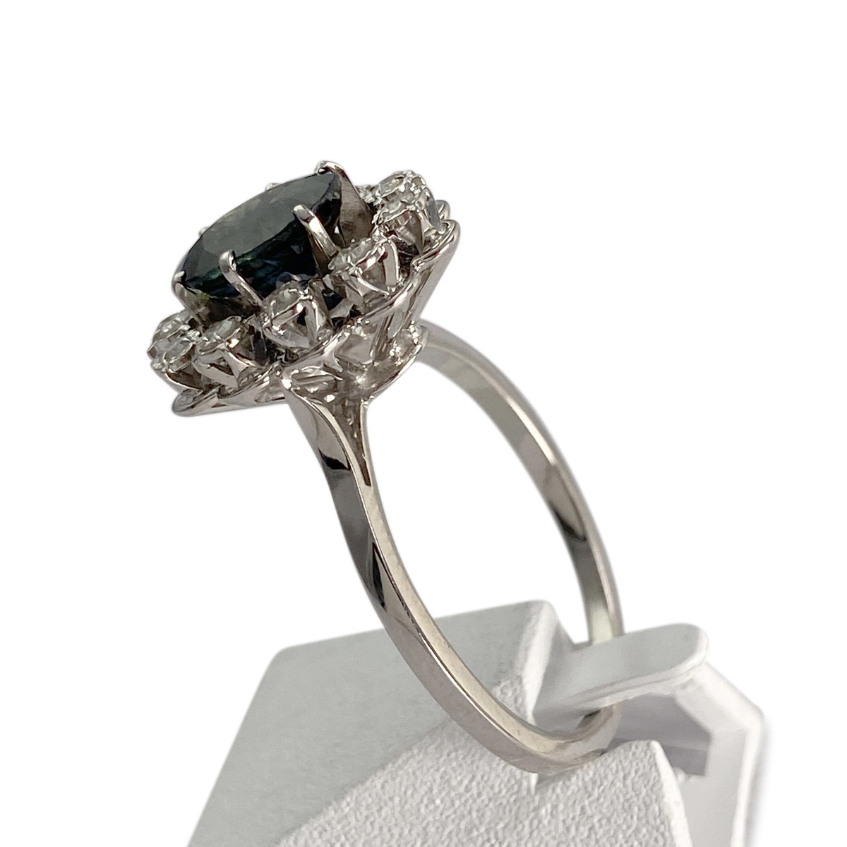 Bague d'occasion or 750 blanc diamant saphir - vue 2