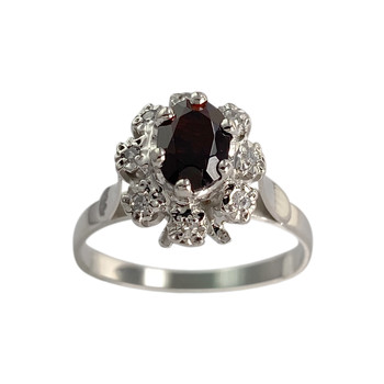 Pre-owned 750 white gold ring with garnet and diamonds