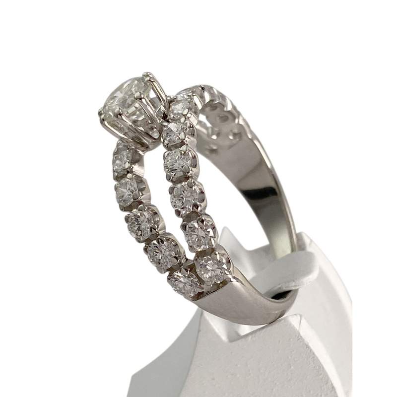 Bague d'occasion or 750 blanc diamants - vue 2