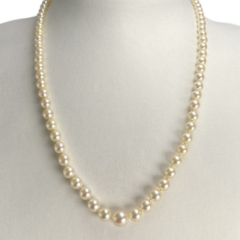 Collier d'occasion or 750 jaune perle de culture du japon