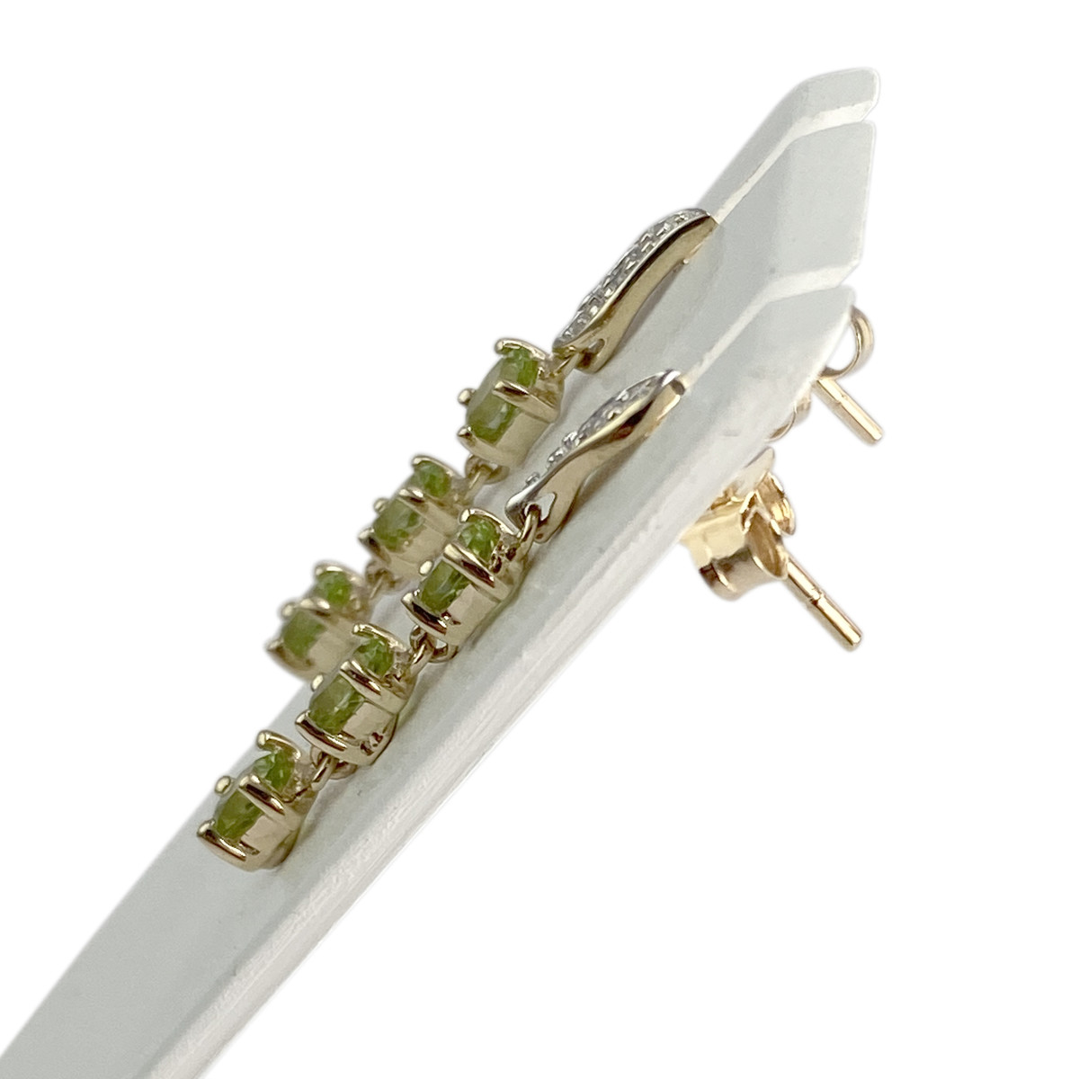 Boucles d'oreilles d'occasion 2 ors 375 diamants péridots - vue 2