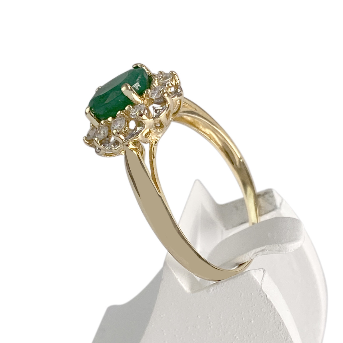 Bague d'occasion or 750 2 tons émeraude diamants - vue 2