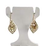 Boucles d'oreilles d'occasion or 750 jaune perle de culture - vue 3