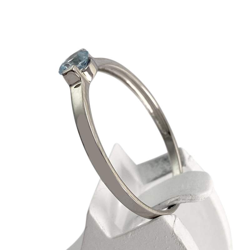 Bague d'occasion or 375 blanc topaze bleue traitée - vue 2