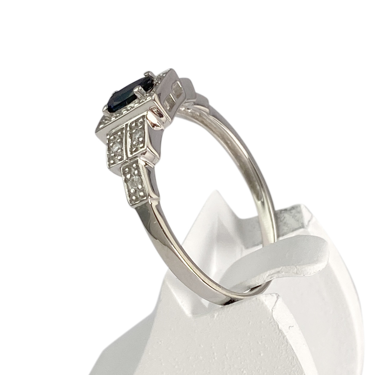 Bague d'occasion or 750 blanc diamant saphir - vue 2