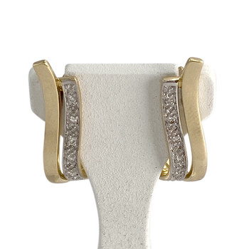 Tweedehands oorbellen van 750 goud met diamanten
