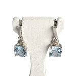 Boucles d'oreilles d'occasion or 375 blanc diamants topazes sky blue traitées - vue 1