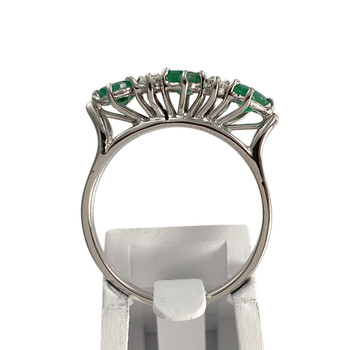 Tweedehands goud 750 witte diamant smaragd ring