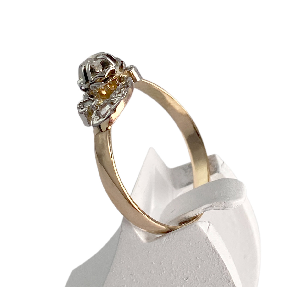 Bague d'occasion  or 750 2 tons diamants - vue 2