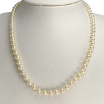Collier d'occasion or 750 jaune perle de culture - vue 2