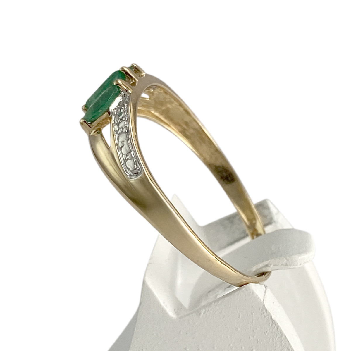 Bague d'occasion 2 ors 375 émeraudes diamants - vue 2