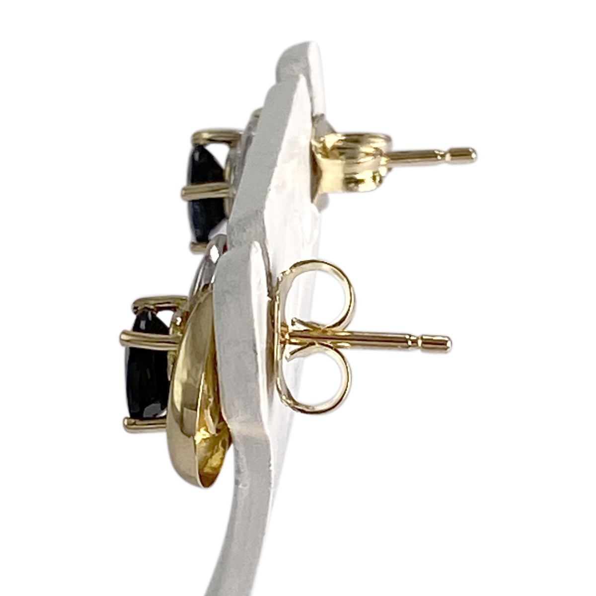 Boucles d'oreilles d'occasion  or 750 2 tons saphirs - vue 2
