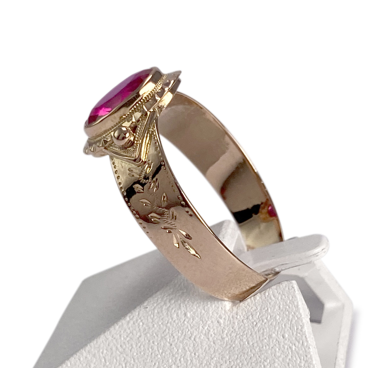 Bague d'occasion or 750 jaune rubis synthetique - vue 2