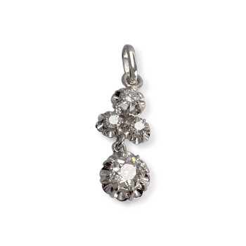 Pre-owned 750 white gold pendant with diamonds
