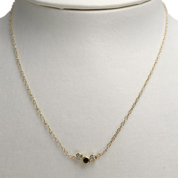 Collier d'occasion or 750 jaune diamants émeraude