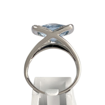 Bague d'occasion or 750 blanc topaze traitée sky blue diamant