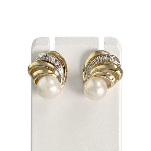 Boucles d'oreilles d'occasion  or 750 2 tons perles de culture et diamants