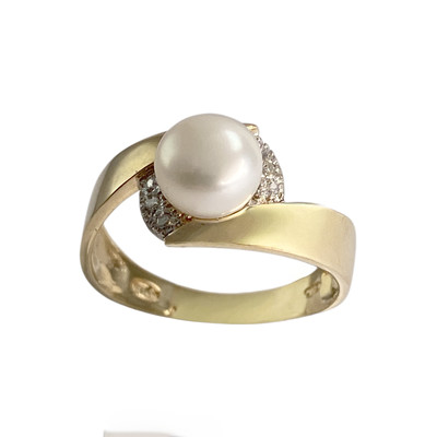 Tweedehands ring van 750 goud in twee tinten, met diamanten en een gekweekte parel uit China